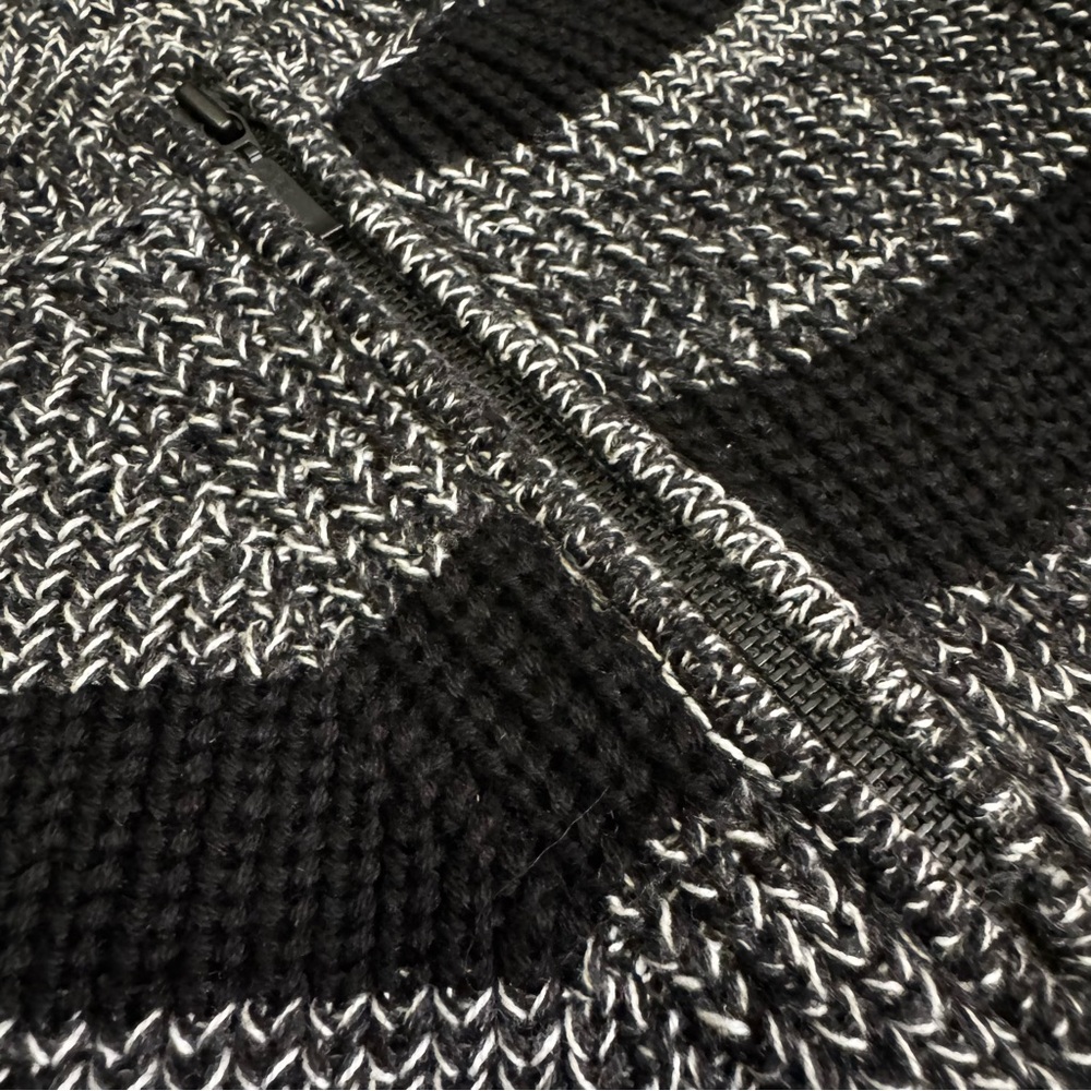 Victoria's Secret Black and Gray Striped Sweater Size Small Zipper Detail NWOT - Picture 6 of 11